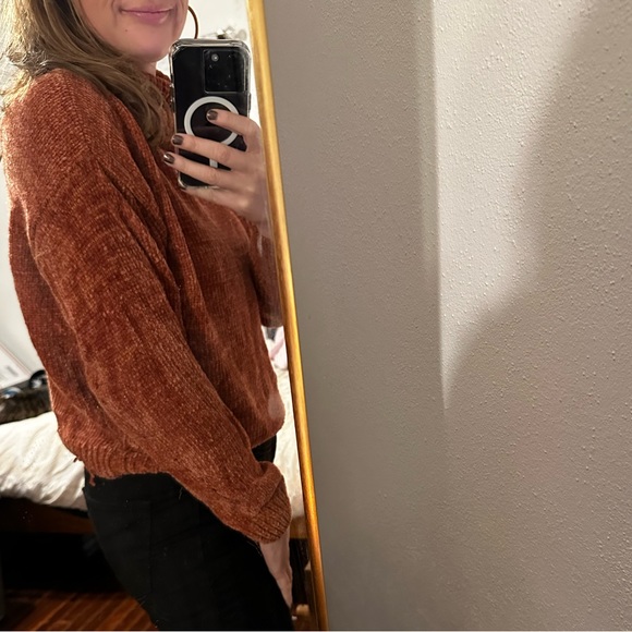 Orange SOFT turtleneck sweater - Picture 2 of 2